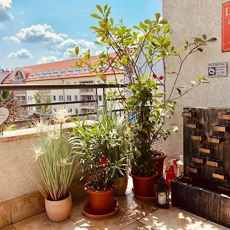 Sunny Deluxe Apt. & Terrace Apartament