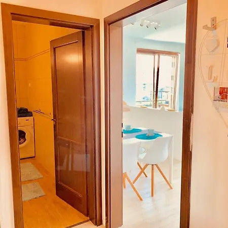 Sunny Deluxe Apt. & Terrace