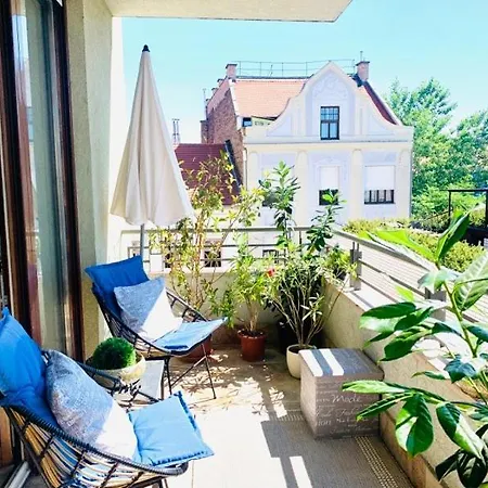 아파트 Sunny Deluxe Apt. & Terrace *