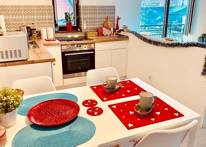 Sunny Deluxe Apt. & Terrace *