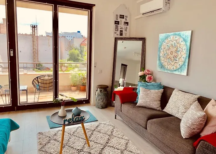 شقة Sunny Deluxe Apt. & Terrace