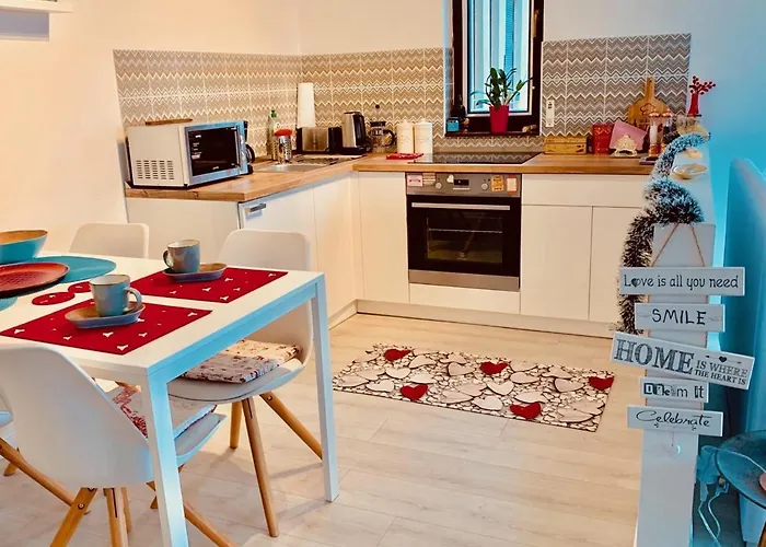 Sunny Deluxe Apt. & Terrace