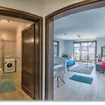 Sunny Deluxe Apt. & Terrace