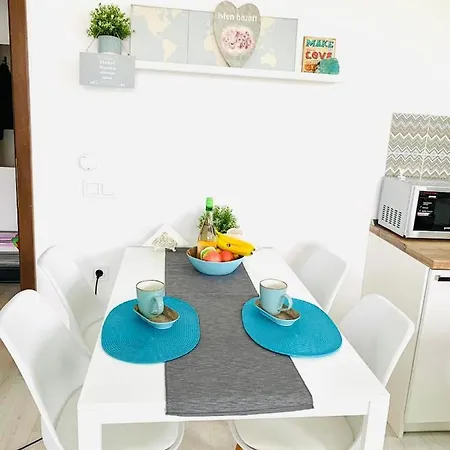 Sunny Deluxe Apt. & Terrace Lägenhet Budapest