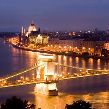 Sunny Deluxe Apt. & Terrace Lägenhet Budapest