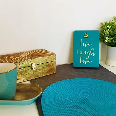 Sunny Deluxe Apt. & Terrace Appartement